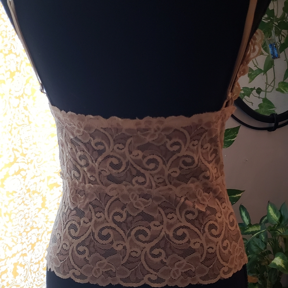 Lace cami - Picture 2 of 3